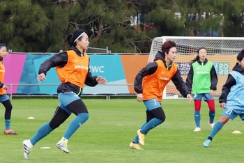 Ðội tuyển nữ Việt Nam tập luyện tại New Zealand chuẩn bị cho Word Cup 2023. 