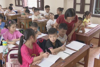 Giờ học tại Trường tiểu học thị trấn Quế, huyện Kim Bảng, tỉnh Hà Nam. 