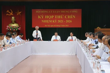 Quang cảnh Kỳ họp thứ chín Hội đồng Lý luận Trung ương nhiệm kỳ 2021-2026.