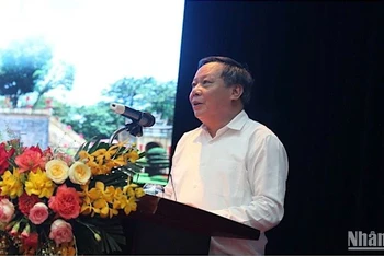 Tiến sĩ Nguyễn Văn Phong, Phó Bí thư Thành ủy Hà Nội phát biểu tại Hội thảo. (Ảnh: HẢI ĐĂNG)