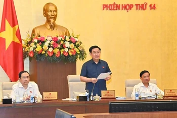 Chủ tịch Quốc hội Vương Đình Huệ phát biểu bế mạc phiên họp thứ 14 Ủy ban Thường vụ Quốc hội.
