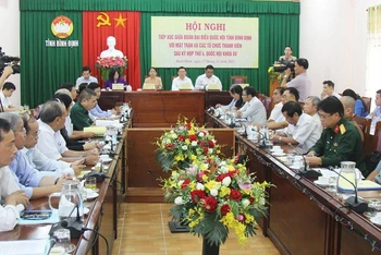 Đoàn Đại biểu Quốc hội tỉnh Bình Định tiếp xúc cử tri khối Mặt trận Tổ quốc và các tổ chức thành viên. 