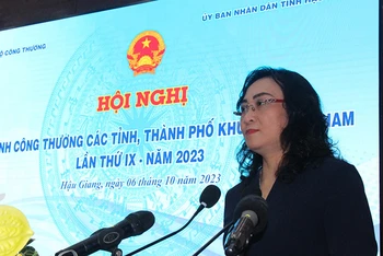 Thứ trưởng Công thương Phan Thị Thắng phát biểu tại hội nghị.