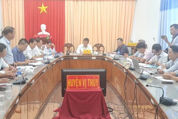 Quang cảnh buổi làm việc.