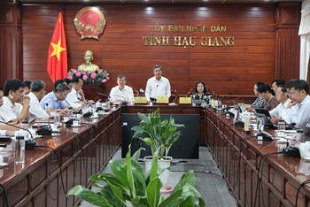 Quang cảnh buổi làm việc.