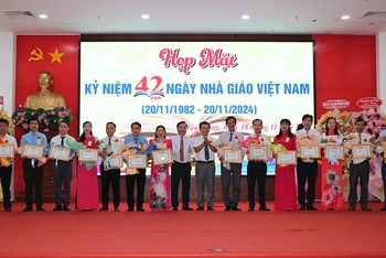 Tuyên dương các nhà giáo tiêu biểu cấp tỉnh năm 2024.