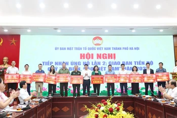 Ban Thường trực Ủy ban Mặt trận Tổ quốc Việt Nam thành phố Hà Nội tiếp nhận ủng hộ Quỹ ''Vì biển, đảo Việt Nam'' năm 2023 lần hai.