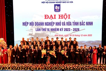 Ban chấp hành mới của Hiệp hội Doanh nghiệp nhỏ và vừa tỉnh Bắc Ninh ra mắt.