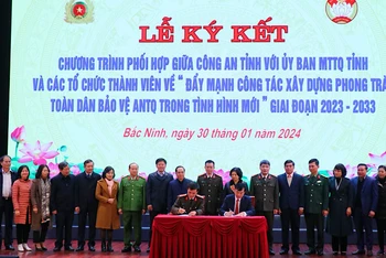 Ký kết Chương trình phối hợp về “Đẩy mạnh công tác xây dựng phong trào Toàn dân bảo vệ an ninh Tổ quốc trong tình hình mới” trên địa bàn tỉnh Bắc Ninh giai đoạn 2023-2033.