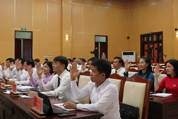 Các nghị quyết của Hội đồng nhân dân tỉnh Bắc Ninh được 100% đại biểu có mặt biểu quyết thông qua. 