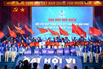 Tiết mục văn nghệ chào mừng Đại hội.