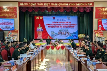 Quang cảnh buổi tọa đàm.