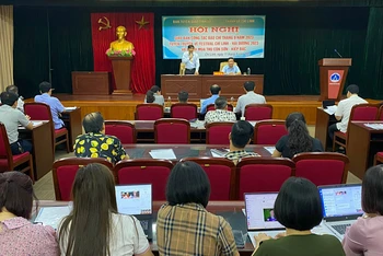 Các phóng viên dự họp báo tuyên truyền về Festival Chí Linh-Hải Dương 2023.