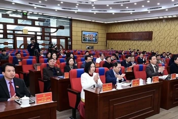 Hội đồng nhân dân tỉnh Hải Dương thông qua chính sách tặng quà đối tượng tham gia chiến dịch Điện Biên Phủ.