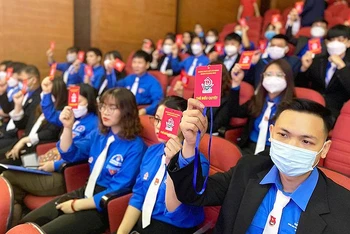 Các đại biểu tại Đại hội Đoàn Thanh niên Cộng sản Hồ Chí Minh cấp quận trên địa bàn Thủ đô.