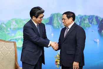 Thủ tướng Phạm Minh Chính đón ông Hayashi Nobumitsu, Thống đốc Ngân hàng Hợp tác quốc tế Nhật Bản (JBIC).