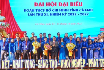 Ra mắt Ban Chấp hành Tỉnh đoàn Cà Mau khóa XI, nhiệm kỳ 2022-2027.