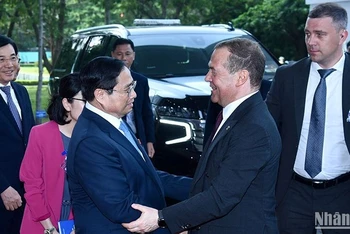 Thủ tướng Phạm Minh Chính tiếp ông Dmitry Medvedev, Chủ tịch Đảng nước Nga thống nhất, Phó Chủ tịch Hội đồng An ninh Liên bang Nga.