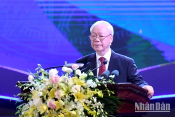 Tổng Bí thư Nguyễn Phú Trọng phát biểu tại Lễ kỷ niệm 75 năm Ngày thành lập Liên hiệp các Hội Văn học nghệ thuật Việt Nam.