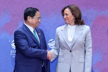 Thủ tướng Chính phủ Phạm Minh Chính và Phó Tổng thống Hoa Kỳ Kamala Harris.