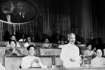 Chủ tịch Hồ Chí Minh phát biểu khai mạc tại Đại hội lần thứ 3 của Đảng, ngày 5/9/1960. (Ảnh: TTXVN)