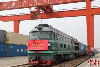 Chuyến tàu khởi hành từ Cảng đường bộ quốc tế Thạch Gia Trang. (Ảnh: chinanews.com/)