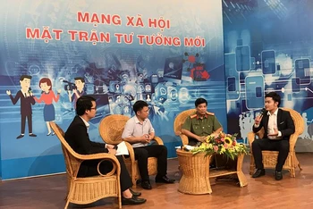 Chương trình tọa đàm "Mạng xã hội - mặt trận tư tưởng mới" do Trung tâm Truyền thông tỉnh Quảng Ninh tổ chức.