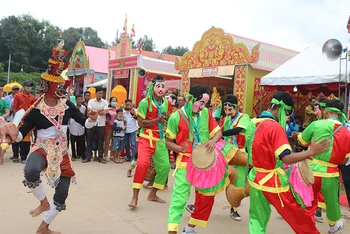 Điệu múa trống Sa đăm là nét đẹp truyền thống của đồng bào Khmer Nam Bộ. 