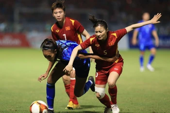 Đội tuyển bóng đá nữ Việt Nam thi đấu và vô địch SEA Games 31.