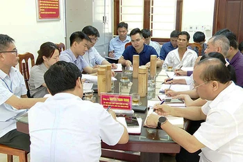 Lãnh đạo huyện Lâm Bình (Tuyên Quang) chủ trì phiên tiếp công dân tháng 7/2023. (Ảnh: XUÂN CƯỜNG)