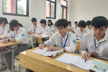 Giờ học tại Trường trung học phổ thông Trương Định, quận Hoàng Mai, Hà Nội.