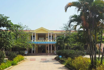Trường tiểu học và trung học cơ sở số 2 của xã Gio Hải thuộc diện phải giải tỏa phục vụ dự án Cảng hàng không Quảng Trị.