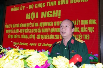 Đại tá Nguyễn Đình Chuẩn, Tỉnh ủy viên, Phó Bí thư Thường trực Đảng ủy Quân sự, Chính ủy Bộ Chỉ huy Quân sự tỉnh Bình Dương chủ trì hội nghị.