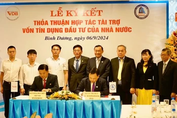 Ký kết Thỏa thuận hợp tác tài trợ vốn giữa Ngân hàng Phát triển Việt Nam (VDB) - Sở Giao dịch 2 và Biwase. 