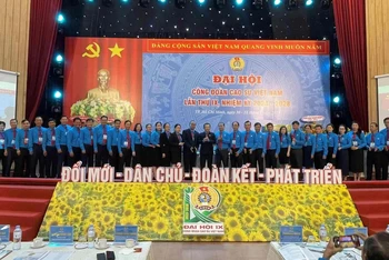 Ra mắt Ban Chấp hành Công đoàn cao-su Việt Nam khóa IX, nhiệm kỳ 2023-2028