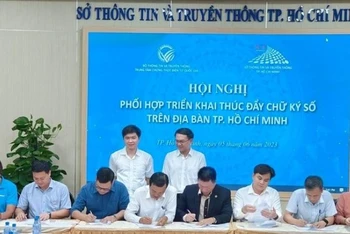 Sở Thông tin và Truyền thông Thành phố Hồ Chí Minh tổ chức Hội nghị phối hợp thúc đẩy triển khai chữ ký số trên địa bàn.