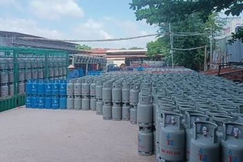 Giá gas bán lẻ quay đầu tăng sau 4 tháng liên tiếp tăng giá hoặc giữ nguyên giá bán. 