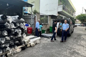 Đội Quản lý thị trường số 8 phát hiện, thu giữ lô vải trôi nổi tại Thành phố Hồ Chí Minh. 