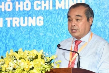 Phó Chủ tịch Thường trực Ủy ban nhân dân tỉnh Quảng Ngãi Trần Hoàng Tuấn phát biểu khai mạc Hội nghị.
