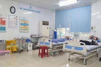 Đoàn khách du lịch nhập viện tại Đà Nẵng ngày 2/8. (Ảnh: Bệnh viện 199 cung cấp)