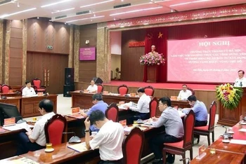 Lãnh đạo thành phố Hà Nội và các tỉnh Bắc Ninh, Hưng Yên họp bàn triển khai dự án đường Vành đai 4-Vùng Thủ đô Hà Nội.