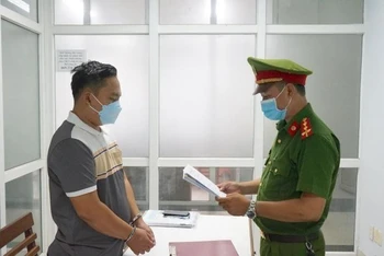 Nguyễn Thanh Quang bị bắt về hành vi “Lừa đảo chiếm đoạt tài sản”. (Ảnh: Công an cung cấp)