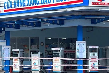 Một cửa hàng xăng dầu ở thành phố Cà Mau, thuộc Công ty cổ phần Thương nghiệp Cà Mau tạm ngừng hoạt động.