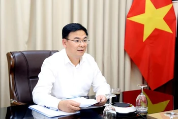 Thứ trưởng Ngoại giao Phạm Quang Hiệu, Trưởng Ban Chỉ đạo chủ trì cuộc họp.