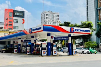 Cửa hàng xăng, dầu tại Thành phố Hồ Chí Minh luôn bảo đảm nguồn cung phục vụ nhu cầu khách hàng.