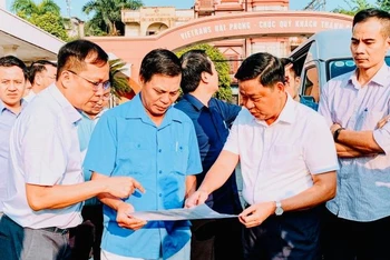 Lãnh đạo thành phố Hải Phòng kiểm tra dự án nhà ở xã hội tại tổng kho 3 Lạc Viên (quận Ngô Quyền).
