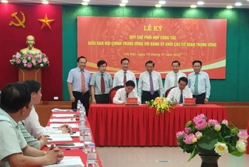 Ban Nội chính Trung ương và Đảng ủy Khối các cơ quan Trung ương tổ chức ký Quy chế phối hợp công tác.
