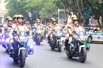 Lực lượng Cảnh sát giao thông Công an thành phố Hà Nội ra quân bảo đảm an ninh trật tự, an toàn giao thông dịp Tết Nguyên đán 2023.