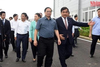 Thủ tướng Phạm Minh Chính đến thăm Nhà máy sản xuất, lắp ráp ô-tô Hyundai.