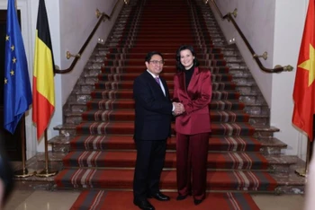 Chủ tịch Thượng viện Bỉ Stephanie D’Hose đánh giá chuyến thăm chính thức Bỉ của Thủ tướng đã diễn ra thành công tốt đẹp và khẳng định rất quan tâm đến các nội dung kinh tế trong chuyến thăm. (Ảnh: VGP/Nhật Bắc)